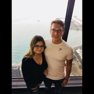 Meet your Posher, Marilin